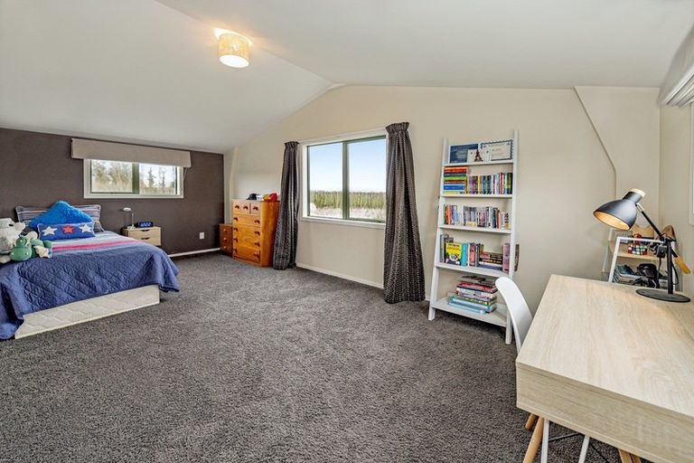 Photo of property in 13 Bridge Street, Southbridge, 7602