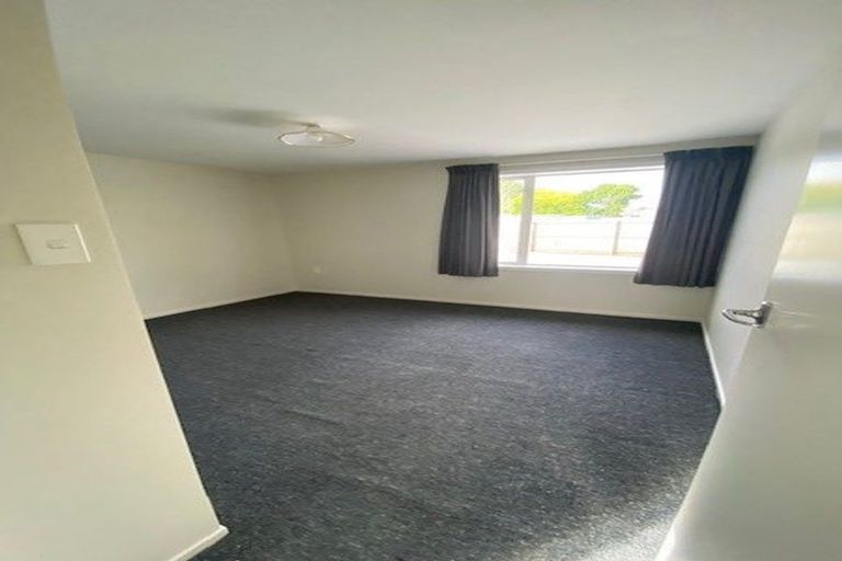 Photo of property in 4/85 Suva Street, Upper Riccarton, Christchurch, 8041