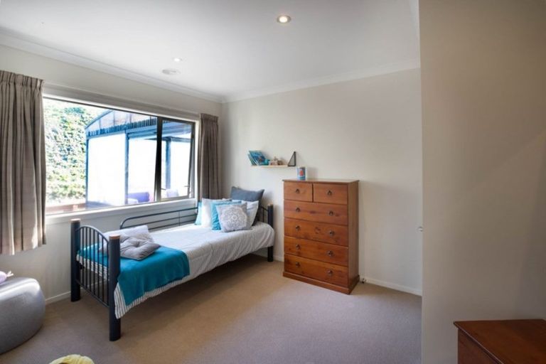 Photo of property in 50 Aotea Drive, Aotea, Porirua, 5024