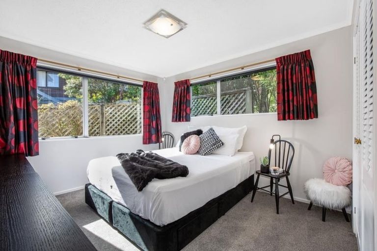 Photo of property in 60 Mercury Way, Whitby, Porirua, 5024