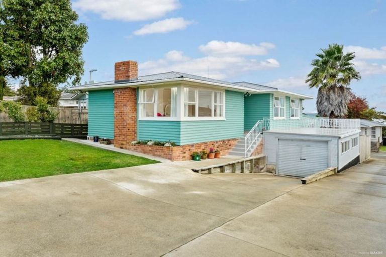 Photo of property in 286a Rangatira Road, Beach Haven, Auckland, 0626