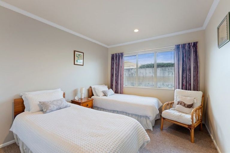 Photo of property in 1 San Priamo Place, Paraparaumu Beach, Paraparaumu, 5032