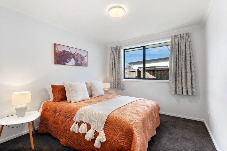 Photo of property in 35 Grandvista Drive, Green Island, Dunedin, 9018