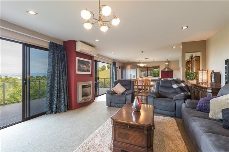 Photo of property in 13 Windsor Drive, Britannia Heights, Nelson, 7010