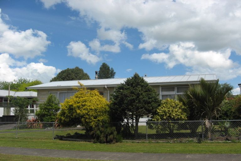 Photo of property in 37 Feasegate Street, Manurewa, Auckland, 2102