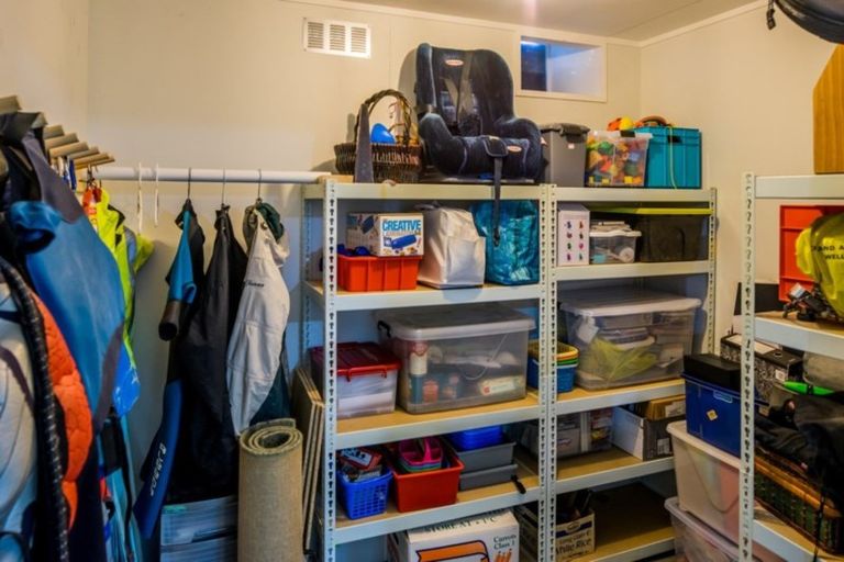 Photo of property in 25 Lord Street, Stokes Valley, Lower Hutt, 5019