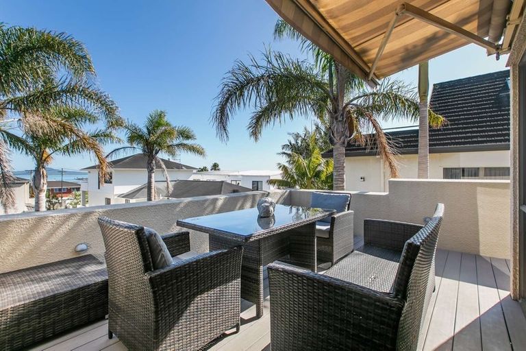 Photo of property in 2/30 Takutai Avenue, Bucklands Beach, Auckland, 2012