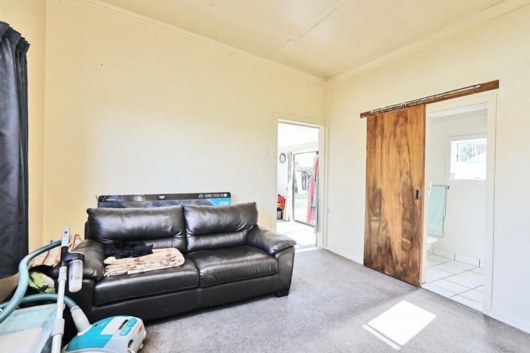 Photo of property in 124 Moulson Street, Strathern, Invercargill, 9812