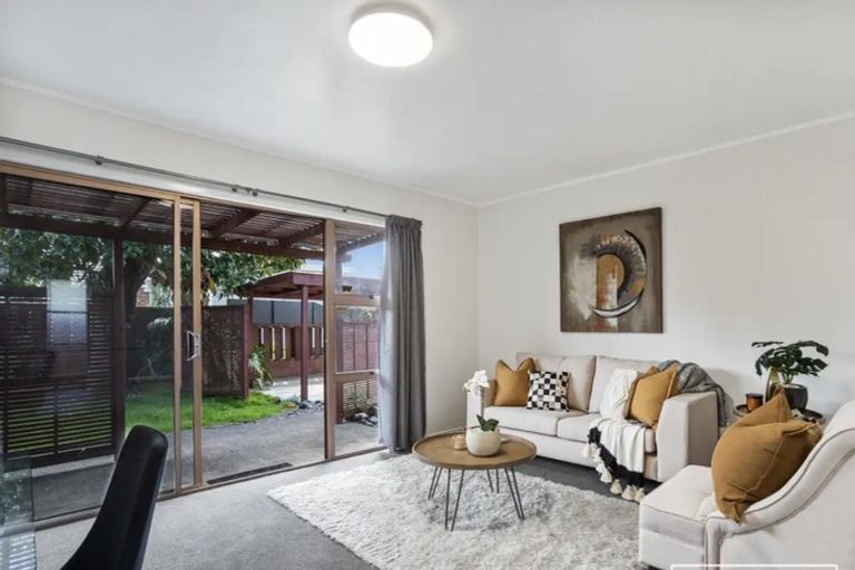 Photo of property in 39a Birdwood Avenue, Papatoetoe, Auckland, 2025
