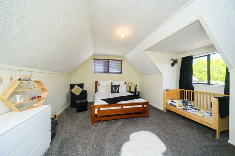 Photo of property in 3 Oak Crescent, Ashhurst, 4810