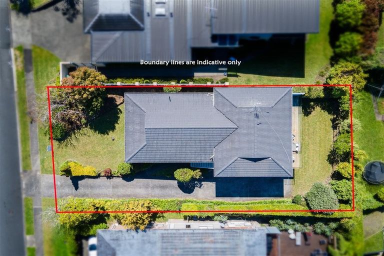 Photo of property in 5 Maxwelton Drive, Mairangi Bay, Auckland, 0630