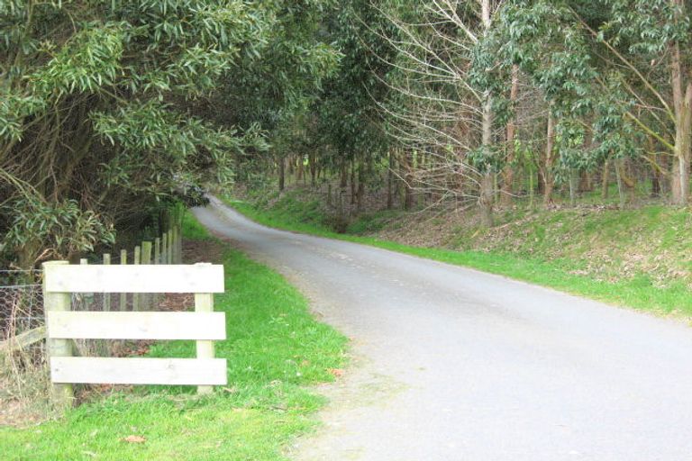 Photo of property in 29 Eucalyptus Way, Nikau Valley, Paraparaumu, 5032