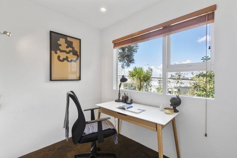 Photo of property in 825 Beach Road, Browns Bay, Auckland, 0630