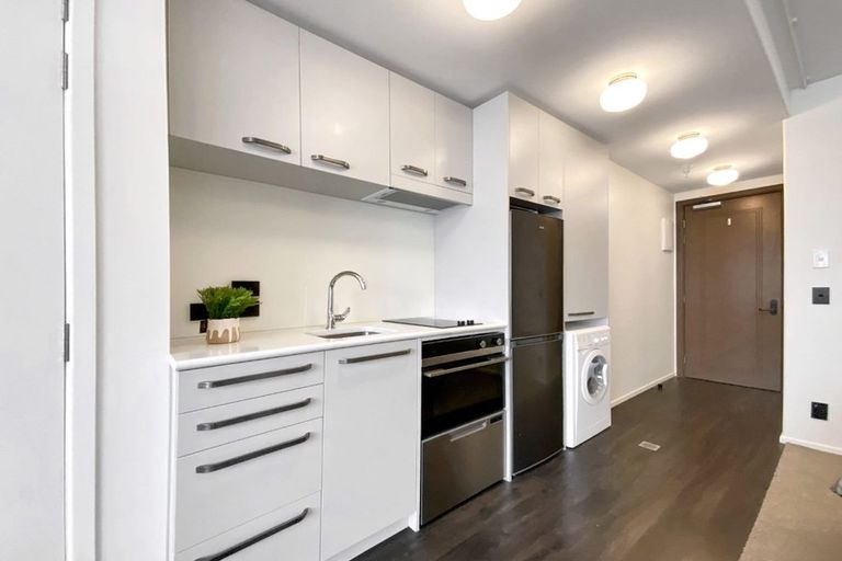 Photo of property in 209/3 Roxburgh Street, Mount Victoria, Wellington, 6011