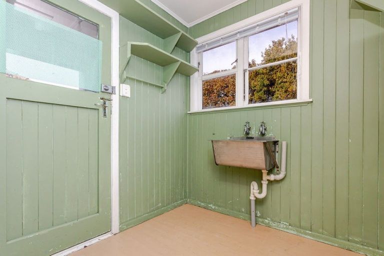 Photo of property in 8 Victor Street, Dannevirke, 4930