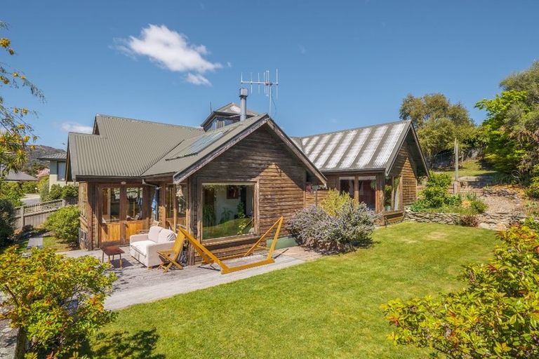 Photo of property in 7 Scaife Place, Wanaka, 9305