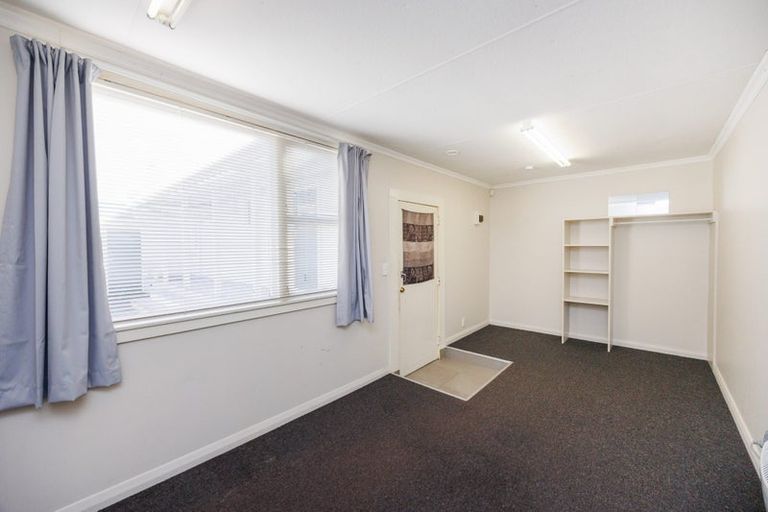 Photo of property in 58 Rangitane Street, Palmerston North, 4414