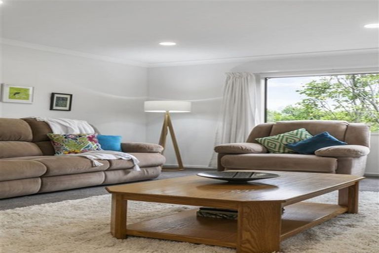 Photo of property in 4 Janome Place, Bucklands Beach, Auckland, 2014