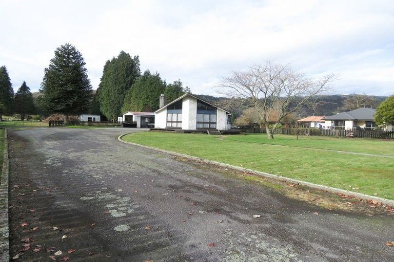 Photo of property in 65 Buller Road, Reefton, 7830