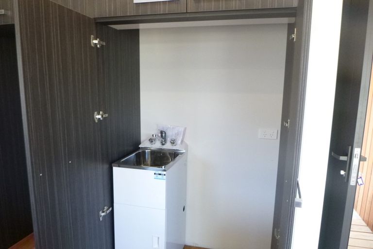 Photo of property in 21b Chippendale Crescent, Birkdale, Auckland, 0626