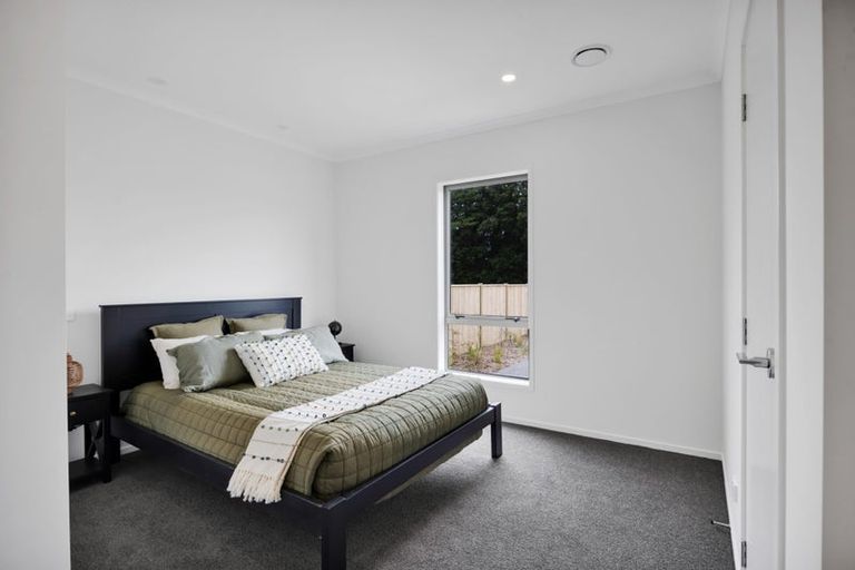 Photo of property in 9 Horoeka Street, Inglewood, 4330