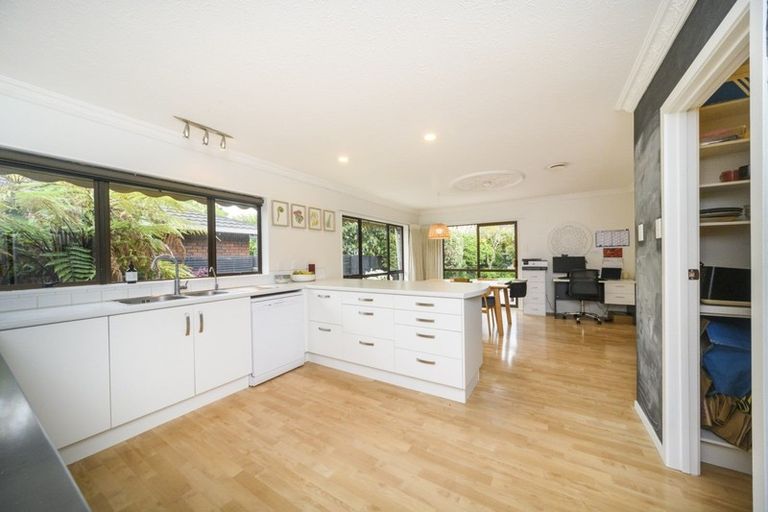 Photo of property in 104 Waterloo Crescent, Hokowhitu, Palmerston North, 4410