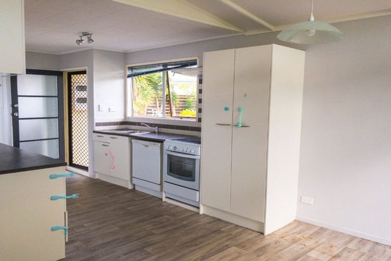 Photo of property in 101 Archmillen Avenue, Pakuranga Heights, Auckland, 2010