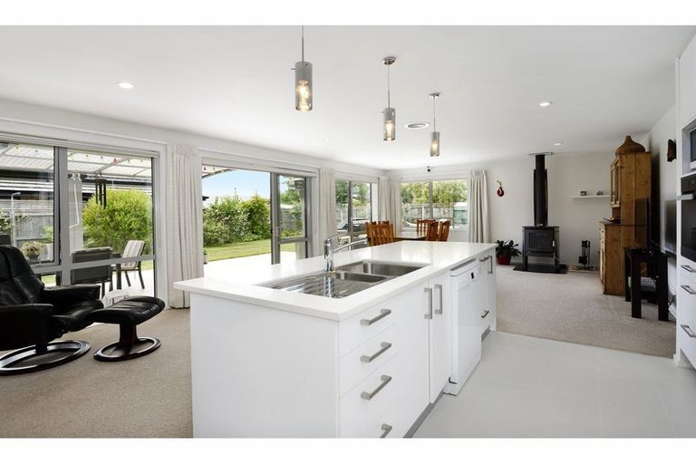 Photo of property in 15 Wanderers Avenue, Brightwater, 7022