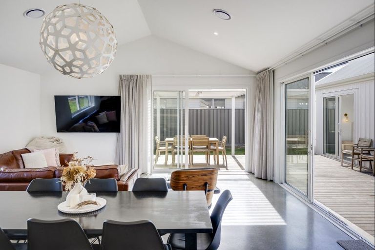 Photo of property in 46 Kenny Road, Te Awa, Napier, 4110