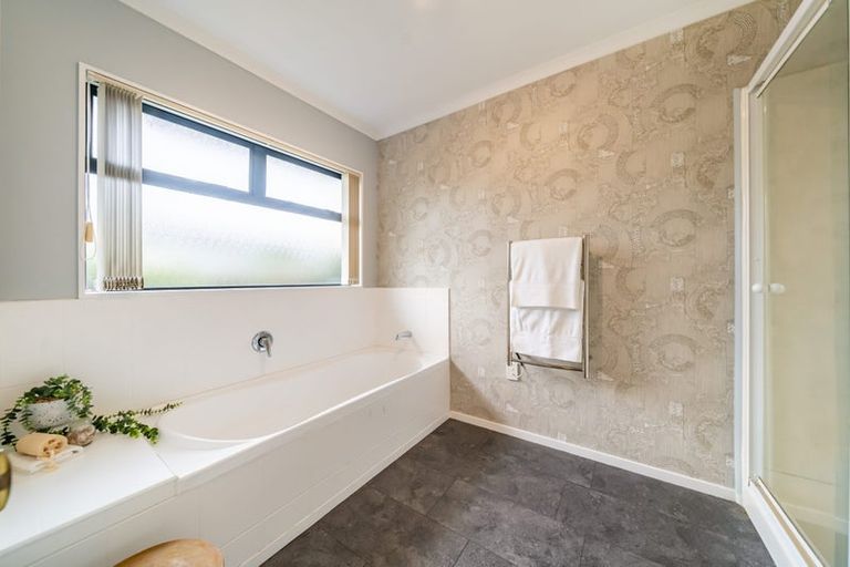 Photo of property in 45 Kirton Drive, Riverstone Terraces, Upper Hutt, 5018