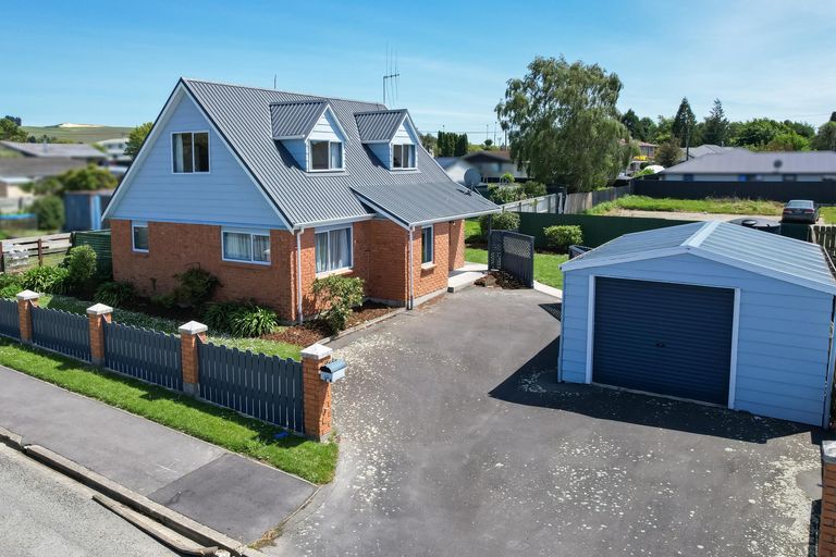 Photo of property in 10 Evered Street, Weston, Oamaru, 9401