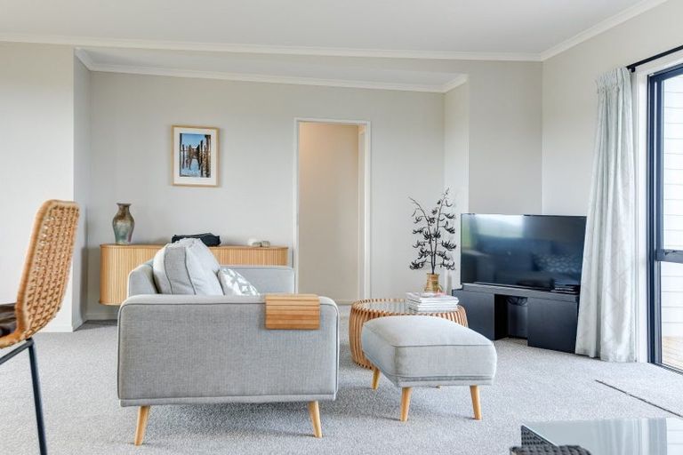 Photo of property in 23 Waipipi Road, Waverley, 4591