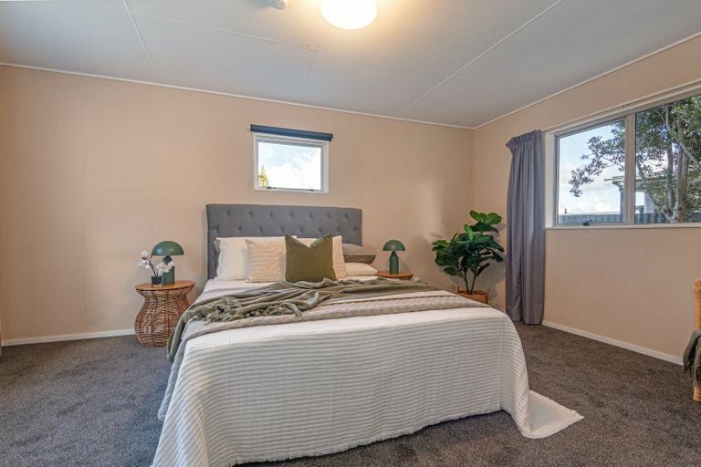 Photo of property in 15 Racecourse Road, Awapuni, Palmerston North, 4412