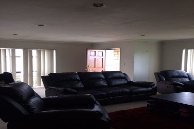 Photo of property in 16 Raphoe Road, Flat Bush, Auckland, 2019