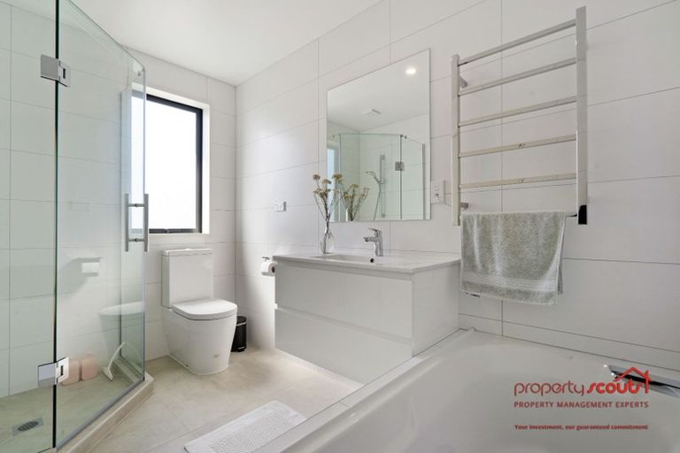 Photo of property in 27b Westgate Drive, Westgate, Auckland, 0614