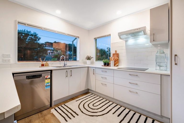 Photo of property in 53 Ferry Road, Arkles Bay, Whangaparaoa, 0932