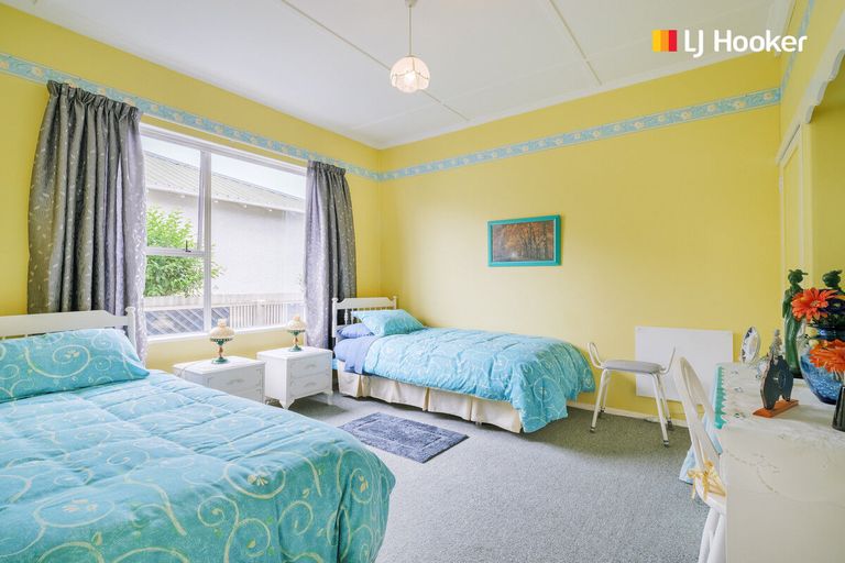 Photo of property in 4 West Avenue, Saint Clair, Dunedin, 9012