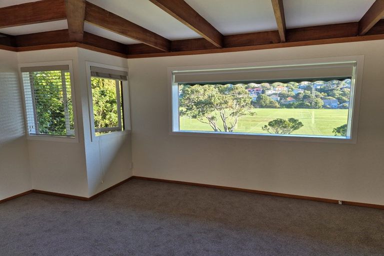 Photo of property in 39 Lucknow Terrace, Khandallah, Wellington, 6035