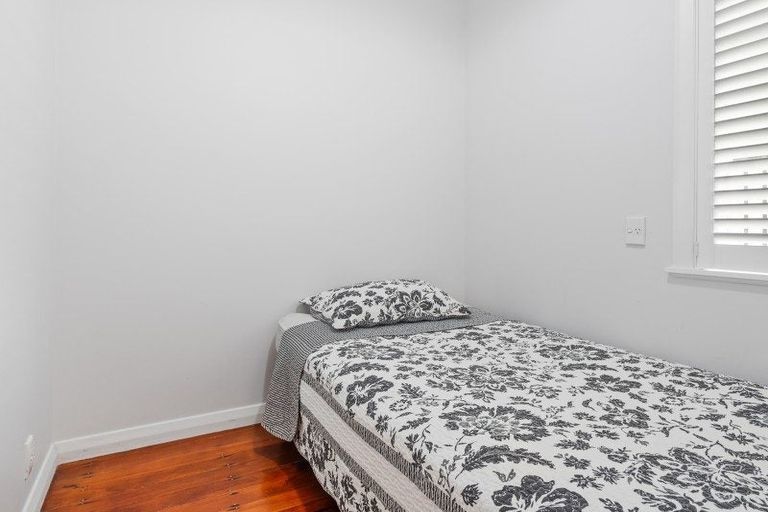 Photo of property in 30c Eleventh Avenue, Tauranga, 3110
