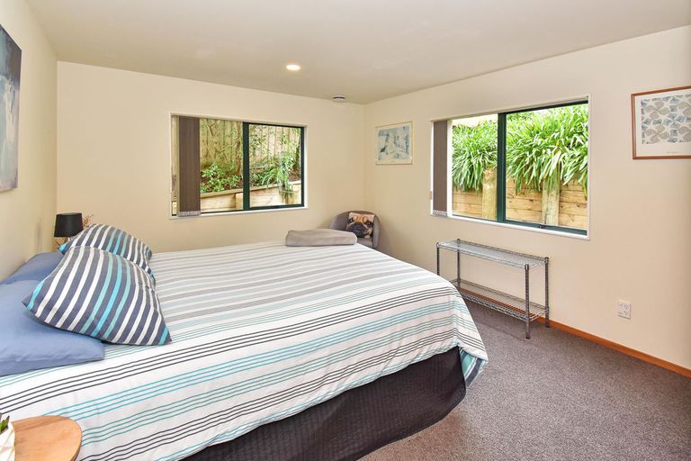 Photo of property in 1/10 Hilltop Road, Clover Park, Auckland, 2019