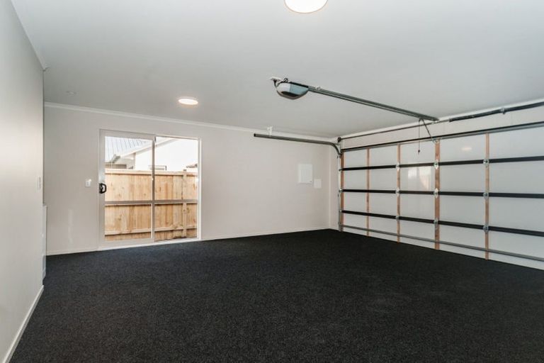 Photo of property in 10 Kabardin Street, Karaka, Papakura, 2113