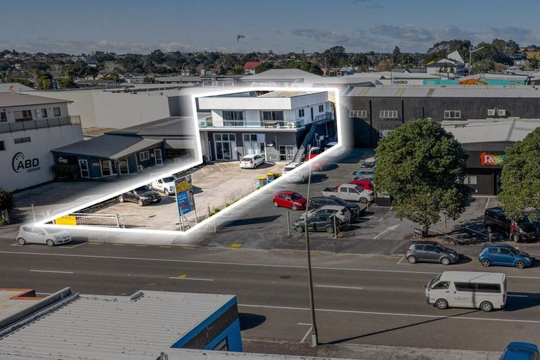 Photo of property in 138 Molesworth Street, New Plymouth, 4312