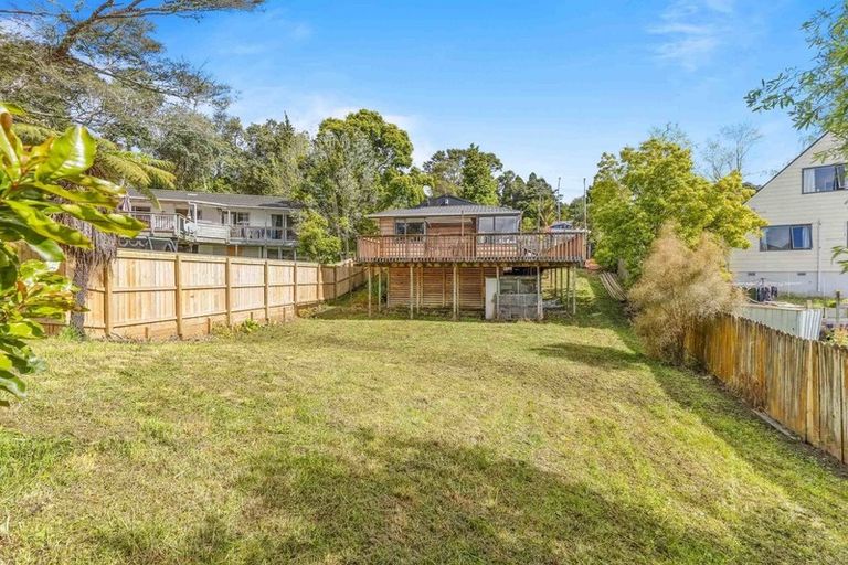 Photo of property in 201 Glengarry Road, Glen Eden, Auckland, 0602