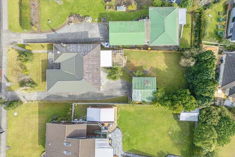 Photo of property in 9 Hand Road, Helensville, 0800