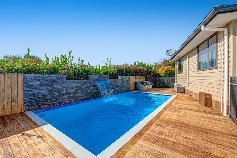 Photo of property in 3 Burwood Terrace, Gulf Harbour, Whangaparaoa, 0930