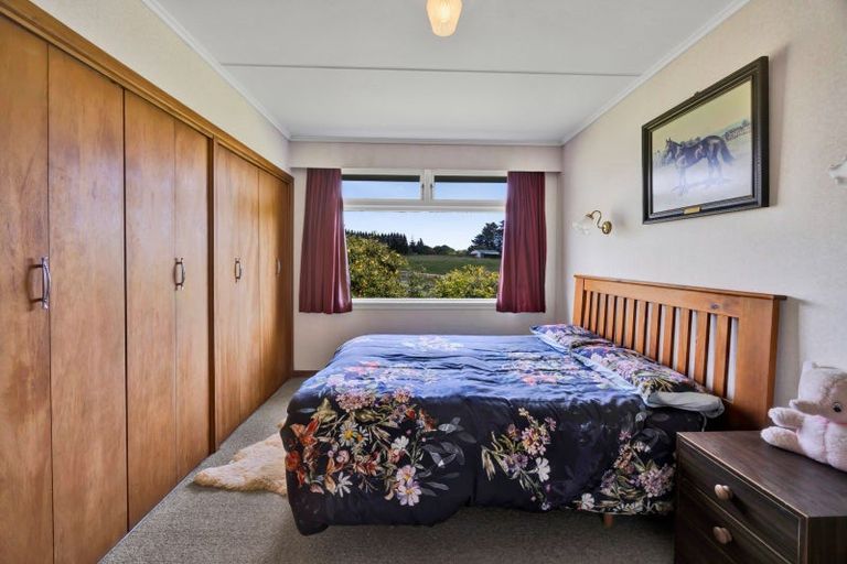 Photo of property in 200 Paraite Road, Paraite, New Plymouth, 4373