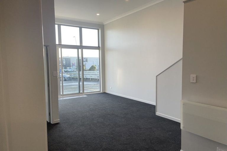 Photo of property in 138 Molesworth Street, New Plymouth, 4312