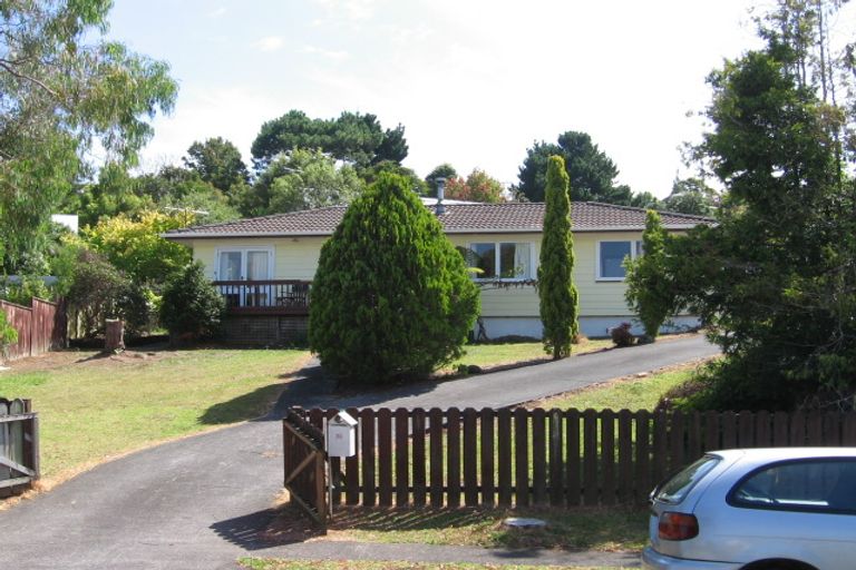 Photo of property in 20 Wilkinson Way, Browns Bay, Auckland, 0630