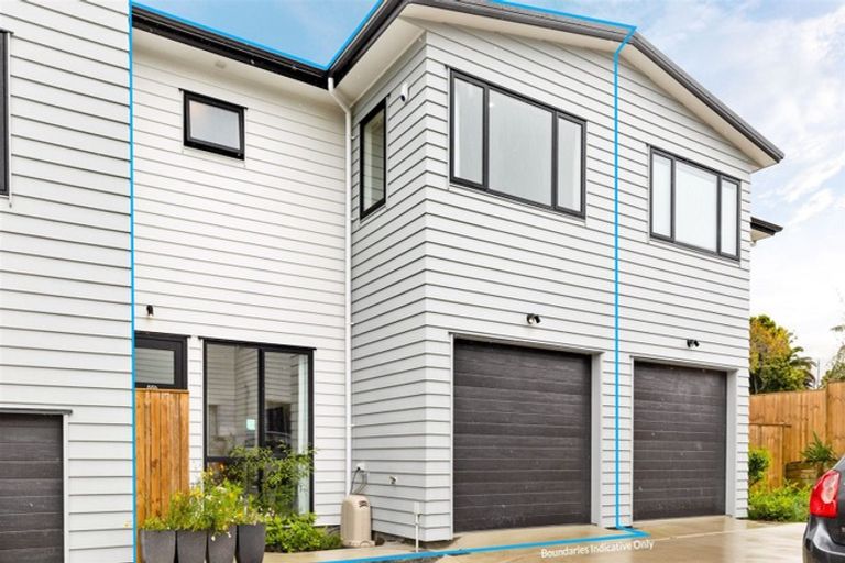 Photo of property in 66b Donovan Avenue, Massey, Auckland, 0614