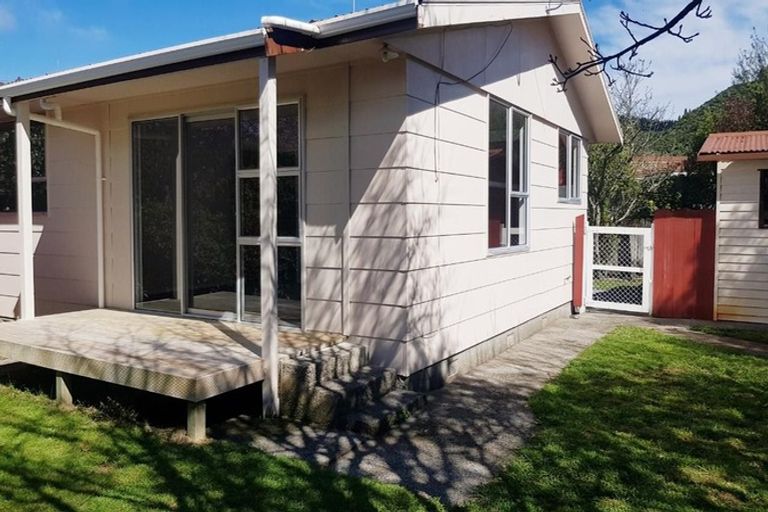 Photo of property in 51b Gemstone Drive, Birchville, Upper Hutt, 5018